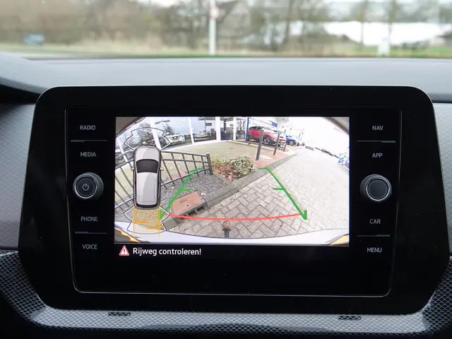 Volkswagen T-Cross 1.0 TSI Life Edition 2025 Benzine 20