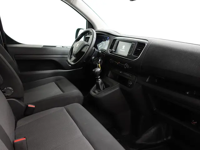 Peugeot Expert 1.5 BlueHDI L2 2023 Diesel 39