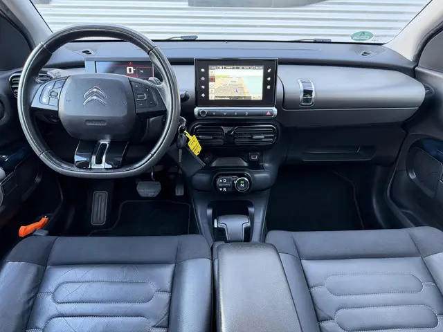 Citroën C4 Cactus 1.2 PureTech Shine 2016 Benzine 17