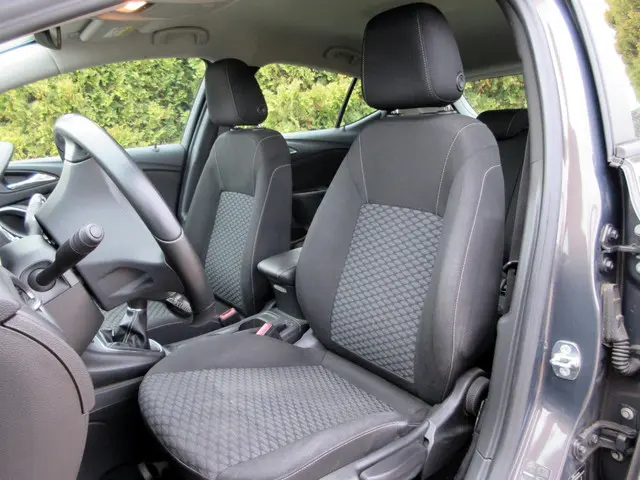 Opel Astra 1.0 Edition *Apple Carplay/Android* 2016 Benzine 2