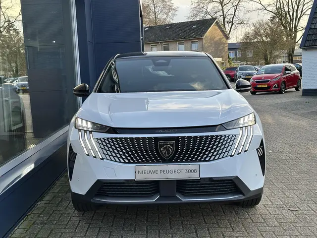 Peugeot 3008 1.2 Hybrid 145 PK GT 2025 Hybride Benzine 2