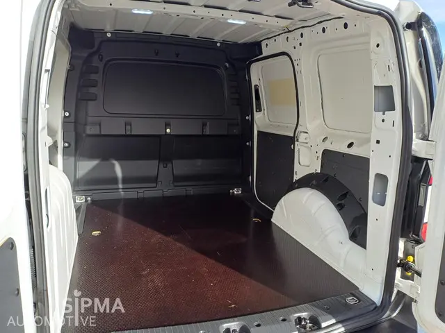 Volkswagen Caddy Cargo 2.0 TDI 1st Edition 2021 Diesel 10