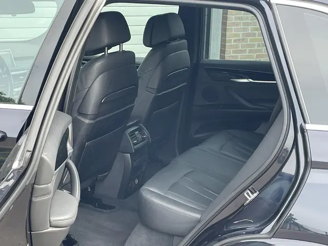BMW X5 xDrive40e High Executive 2015 Hybride Benzine 11