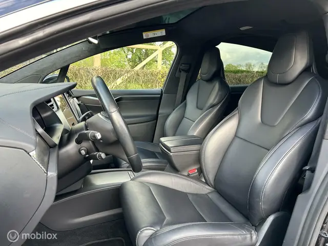 Tesla Model X 100D 6-pers. 2017 Elektrisch 11