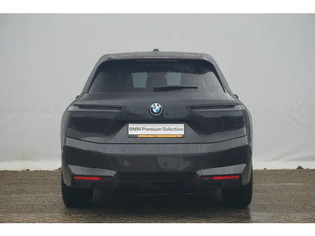 BMW iX xDrive40 2022 Elektrisch 5