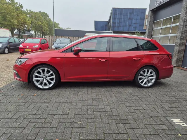 SEAT Leon ST 1.5 TSI FR Ultimate Edition 2020 Benzine 3