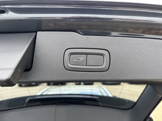 Volvo V60 2.0 T5 Inscription 2019 Benzine 31