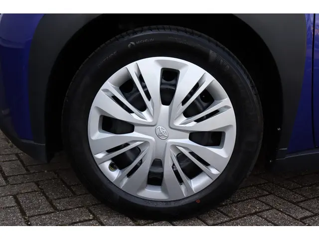 Toyota Aygo X 1.0 VVT-i MT Play, Camera 2024 Benzine 26