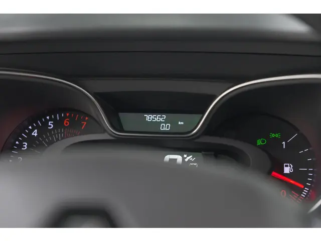 Renault Captur TCe 150 EDC Intens 2019 Benzine 41