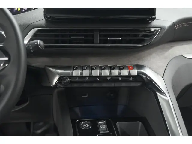 Peugeot 3008 1.2 Hybrid 136 GT 2024 Hybride Benzine 52
