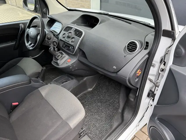 Renault Kangoo 1.5 dCi 90 Energy Comfort 2018 Diesel 39