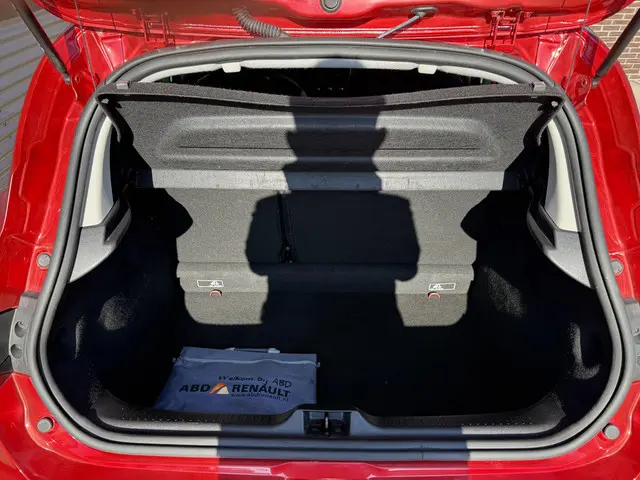 Renault Clio 0.9 TCe Expression 2016 Benzine 27