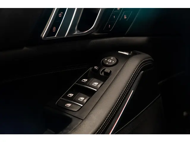 BMW X5 xDrive45e High Executive 2022 Hybride Benzine 16