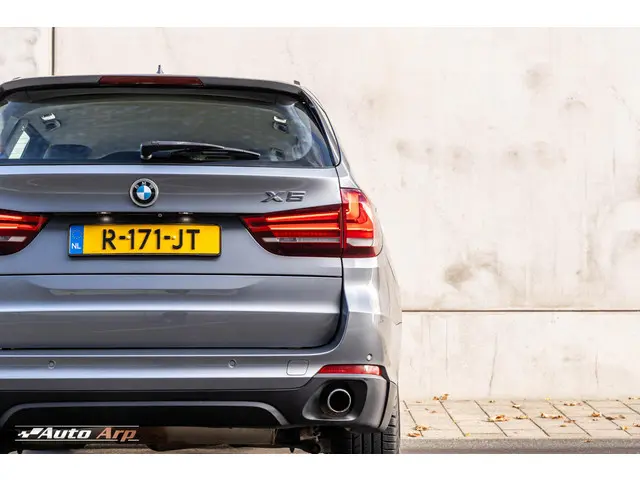 BMW X5 xDrive35i High Executive 2015 Benzine 20