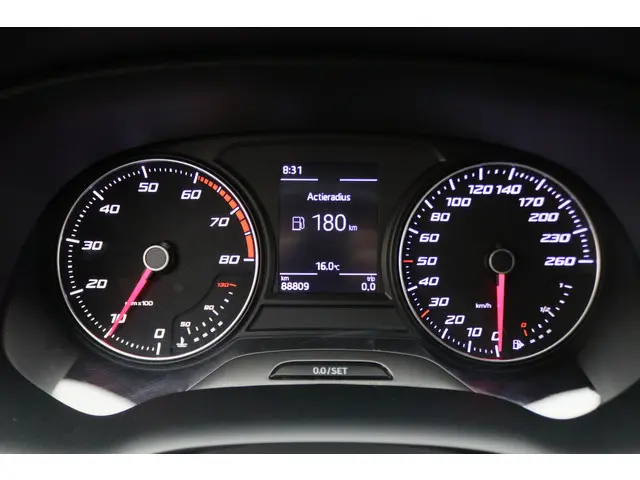 SEAT Ateca 1.0 EcoTSI Style 2017 Benzine 4