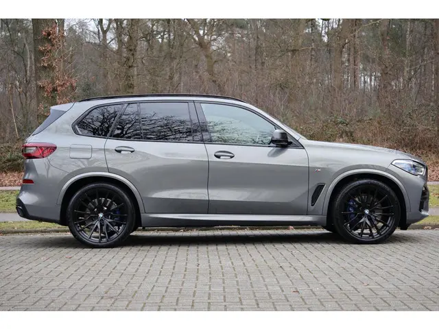 BMW X5 xDrive45e High Executive 2021 Hybride Benzine 7