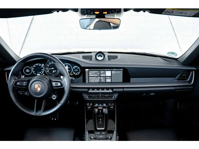 Porsche 911 Carrera 4S Cabriolet 2020 Benzine 37
