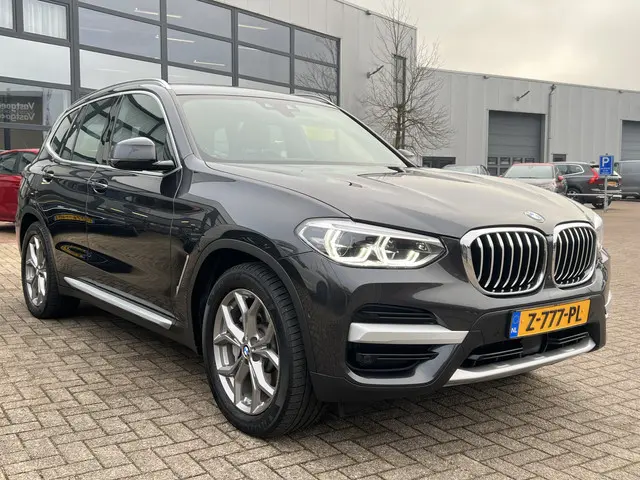 BMW X3 xDrive30e X-Line 2021 Hybride Benzine 7