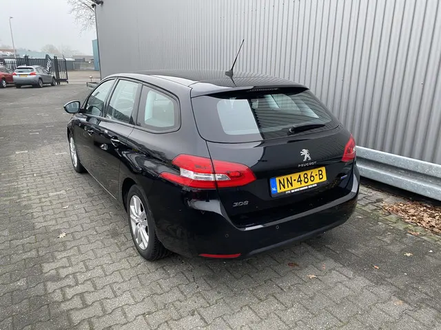 Peugeot 308 SW 1.2 PureTech Allure 2016 Benzine 16