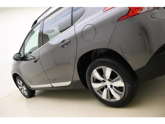 Peugeot 2008 1.2 PureTech Allure 2016 Benzine 17
