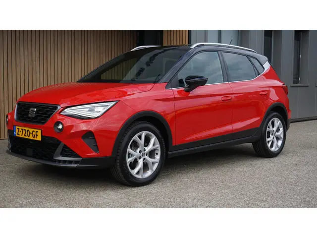 SEAT Arona 1.0 TSI 95pk FR-Line 2024 Benzine 4