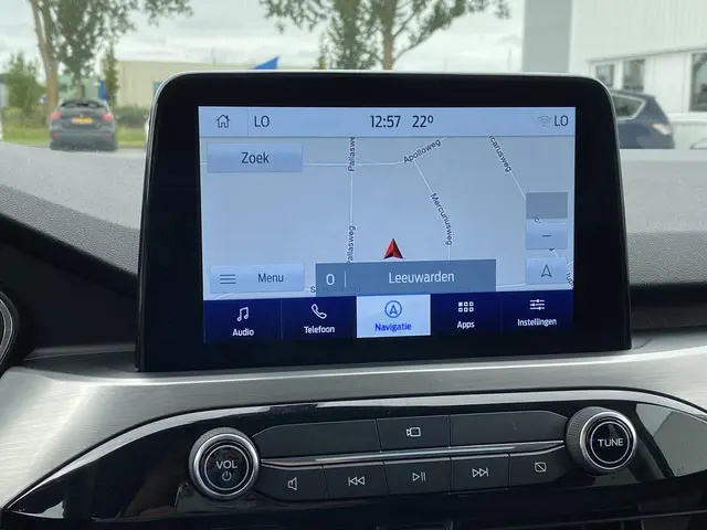 Ford Kuga 2.5 PHEV Titanium 2021 Hybride Benzine 37