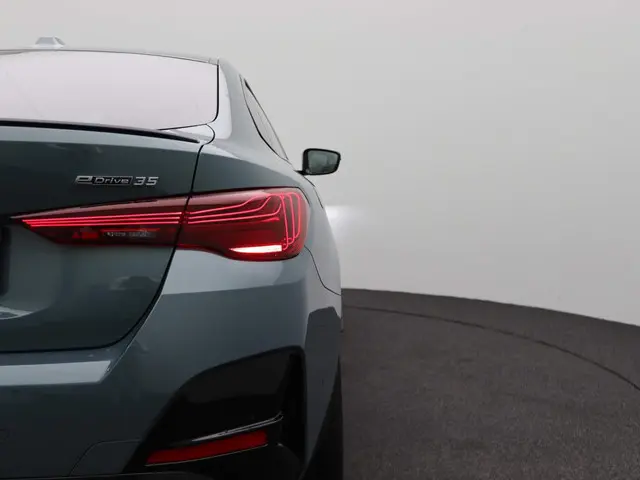 BMW i4 eDrive35 M SportPakket Pro 2024 Elektrisch 24