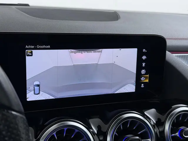 Mercedes-Benz EQA 250 AMG Line 67 kWh 2022 Elektrisch 42