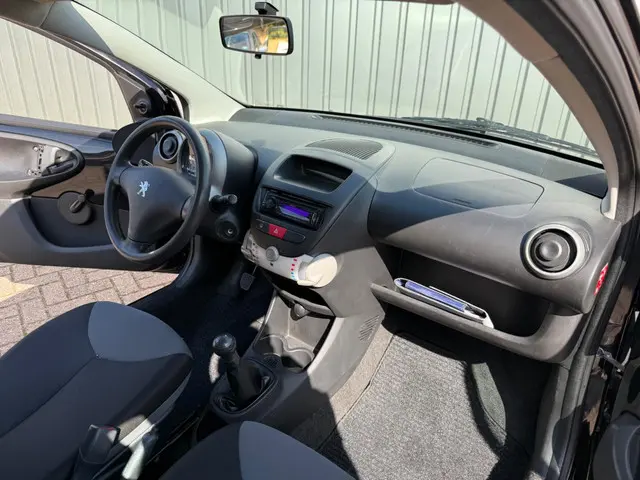 Peugeot 107 1.0 Access Accent|Incl. APK 2013 Benzine 14