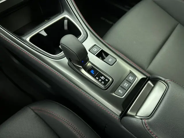 Lexus LBX Elegant 2WD 2024 Hybride Benzine 38