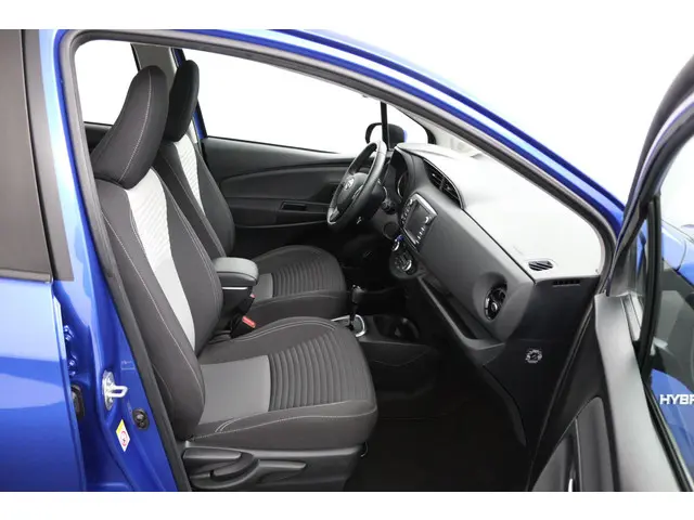 Toyota Yaris 1.5 Hybrid Design 2018 Hybride Benzine 22