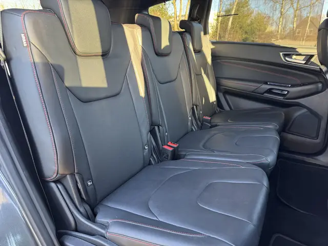 Ford S-Max 2.5 FHEV ST-Line 2023 Hybride Benzine 6