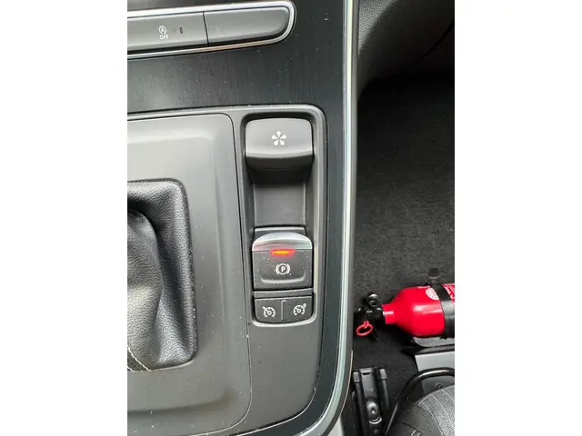 Renault Scénic TCe 140 EDC Intens 2022 Benzine 25