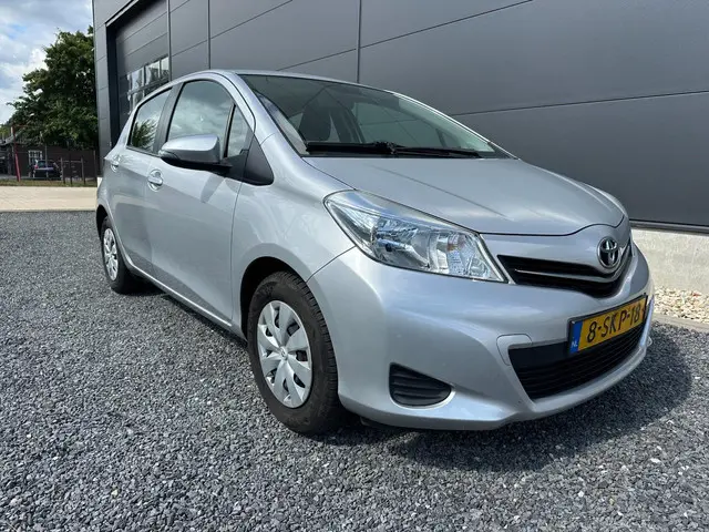 Toyota Yaris 1.0 VVT-i Now Radio | Airco 2013 Benzine 7