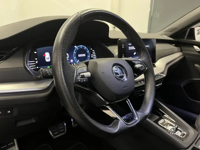 Škoda Octavia 1.0 e-TSI Sport Business 2022 Benzine 27