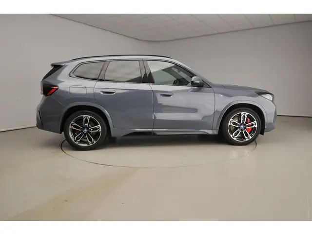 BMW X1 xDrive25e 2025 Hybride Benzine 4