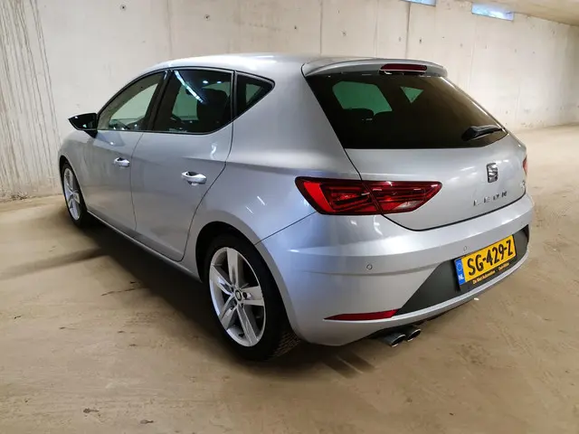 SEAT Leon 1.4 EcoTSI FR Business Intense 2018 Benzine 12