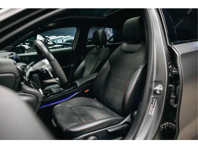 Mercedes-Benz A-Klasse 250 e 2020 Hybride Benzine 28