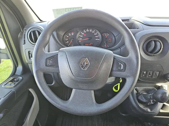 Renault Master 2.3 2018 Diesel 11