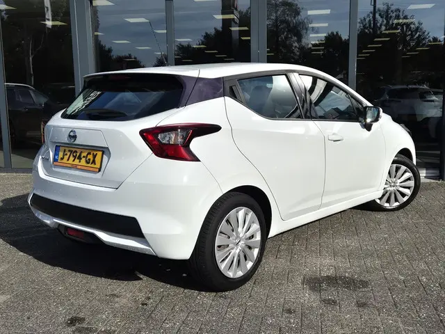 Nissan Micra 1.0 IG-T Acenta 2020 Benzine 2