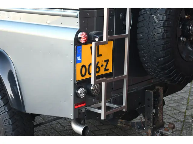 Land Rover Defender 110 2.2 TD4 Hard Top 2015 Diesel 62