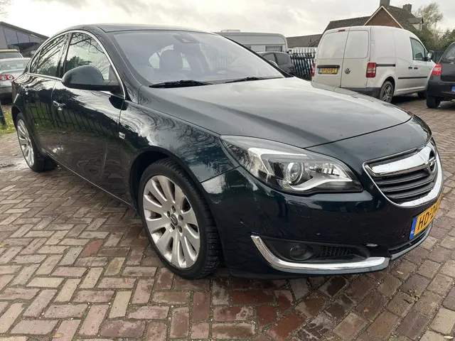 Opel Insignia 1.6 T Cosmo full options 2015 Benzine 4