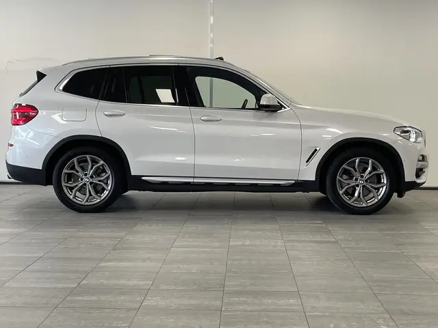 BMW X3 xDrive20i High Executive 2019 Benzine 11