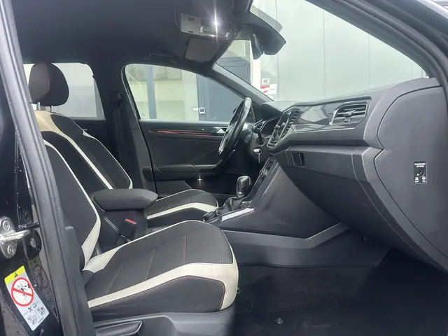 Volkswagen T-Roc 2.0 TSI 4Motion / R Line 2018 Benzine 16