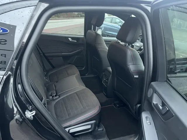 Ford Kuga 2.5 PHEV ST-Line X 2024 Hybride Benzine 41