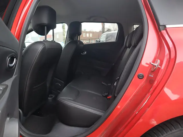 Renault Clio Estate 0.9 TCe Intens 2018 Benzine 18