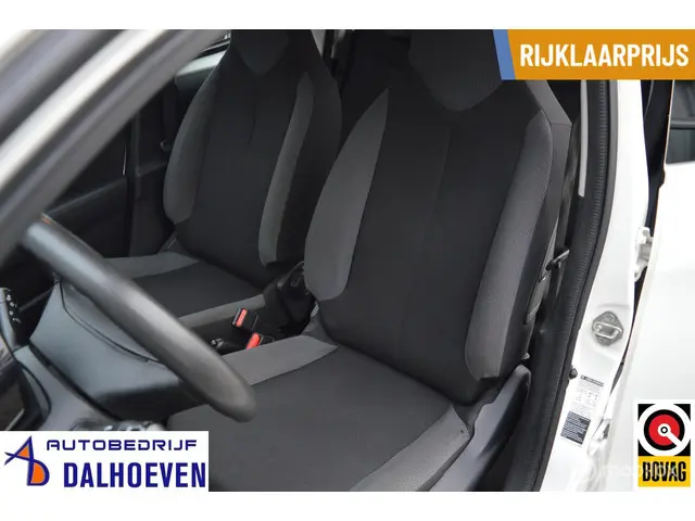 Toyota Aygo 1.0 VVT-i x 2016 Benzine 12