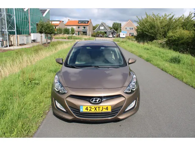 Hyundai i30 1.6 GDI i-Vision Automaat 2012 Benzine 4