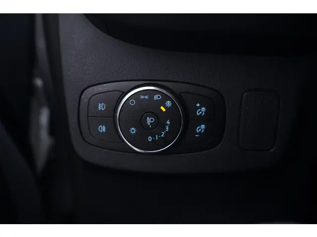 Ford Puma 1.0 EcoBoost Hybrid Titanium 2024 Benzine 24