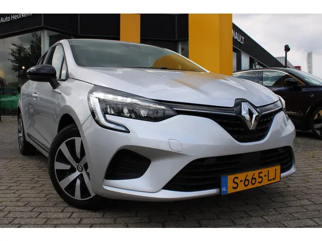 Renault Clio TCe 90 Equilibre 2023 Benzine 34